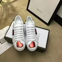 baskets paire de chaussures gucci femmes heart